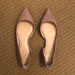 Nude Vince Camuto flats